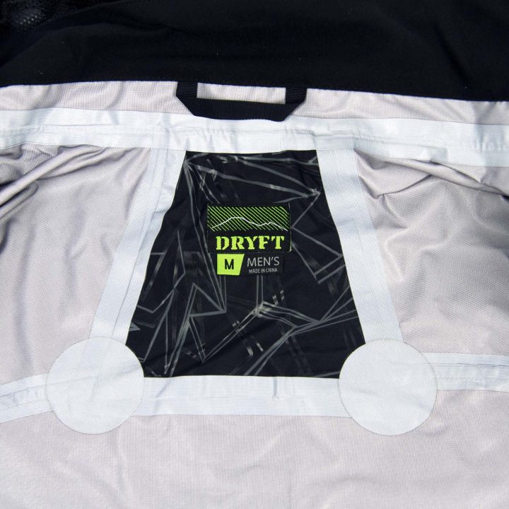 DRYFT Primo wading jacket inside label