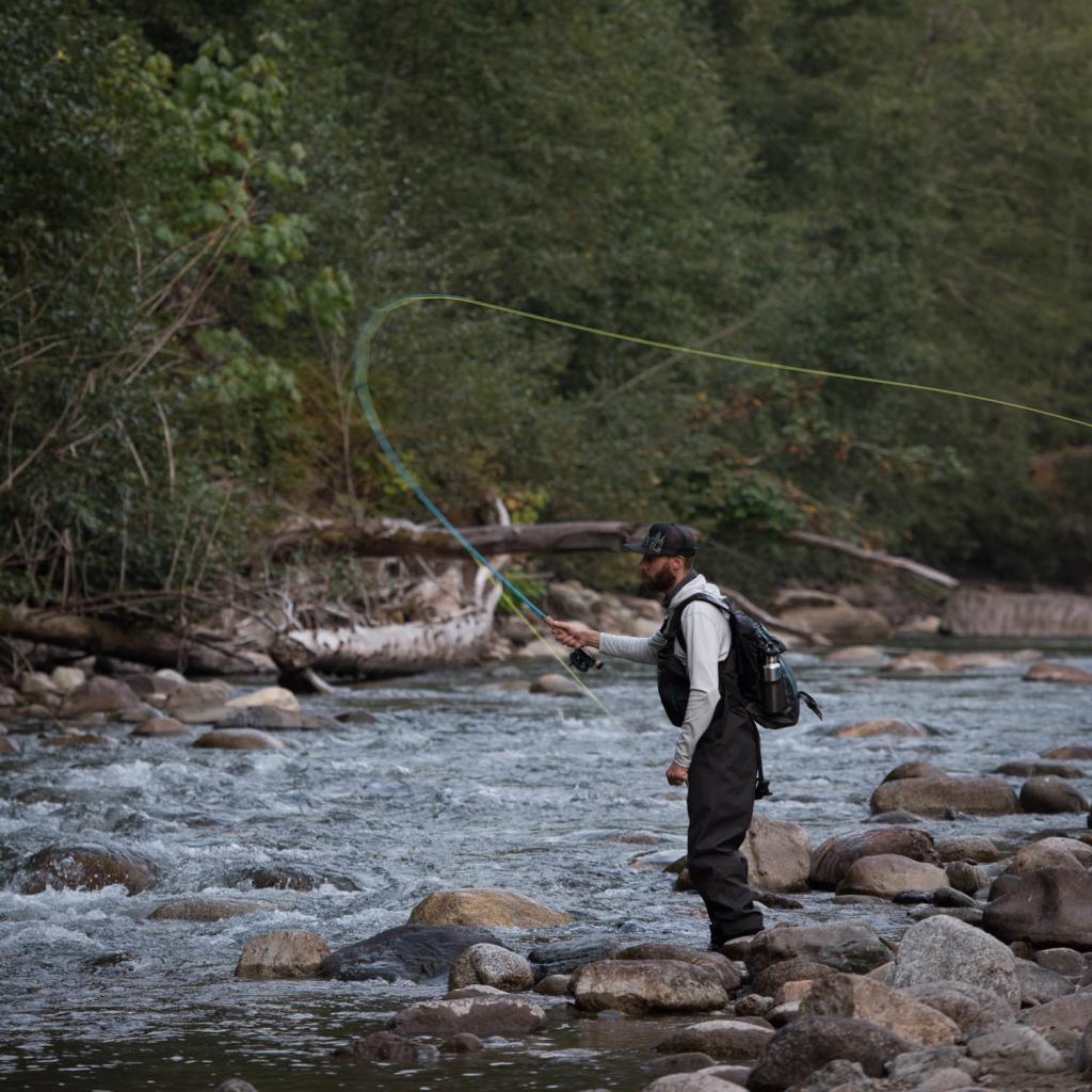 DRYFT S14 fishing waders - fall backcountry fishing