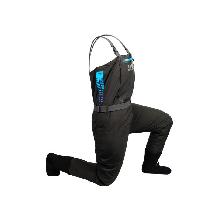 DRYFT Women's S14 Fishing waders kneeling